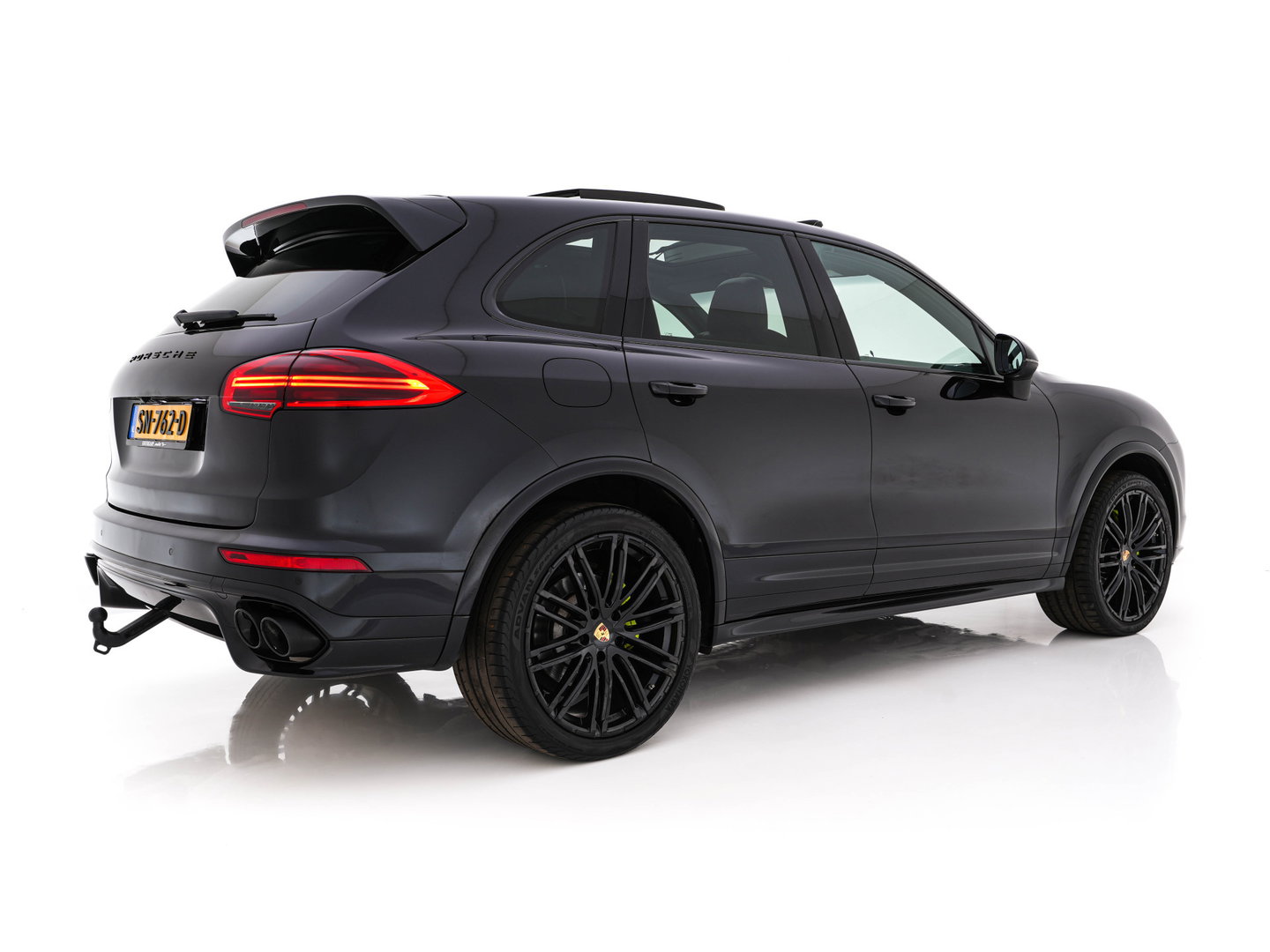 Porsche Cayenne 3.0 S E-Hybrid AWD (Plug-In) Aut. *PANO | LEATHER | XENON | MEMORY-PACK | NAVI-FULLMAP | HEATED-COMFORTSEATS | CAMERA | SHIFTPADDLES | PRIVACY-GLASS | ECC | PDC | CRUISE | TOWBAR | 21''ALU*