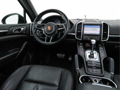 Porsche Cayenne 3.0 S E-Hybrid AWD (Plug-In) Aut. *PANO | LEATHER | XENON | MEMORY-PACK | NAVI-FULLMAP | HEATED-COMFORTSEATS | CAMERA | SHIFTPADDLES | PRIVACY-GLASS | ECC | PDC | CRUISE | TOWBAR | 21''ALU*