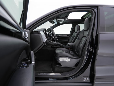 Porsche Cayenne 3.0 S E-Hybrid AWD (Plug-In) Aut. *PANO | LEATHER | XENON | MEMORY-PACK | NAVI-FULLMAP | HEATED-COMFORTSEATS | CAMERA | SHIFTPADDLES | PRIVACY-GLASS | ECC | PDC | CRUISE | TOWBAR | 21''ALU*