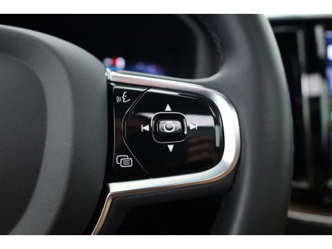 Volvo XC60 T6 Plug-in hybrid Plus Dark | SOH 99.6% | Pano | Stoelventilatie | 360cam | Memory Seats | H&K Audio | Stoel-Stuurverw. | Adapt. Cruise  x