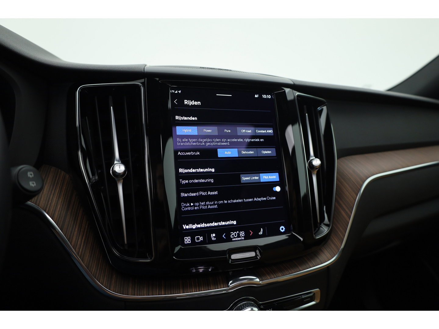 Volvo XC60 T6 Plug-in hybrid Plus Dark | SOH 99.6% | Pano | Stoelventilatie | 360cam | Memory Seats | H&K Audio | Stoel-Stuurverw. | Adapt. Cruise  x