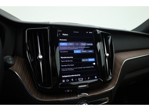 Volvo XC60 T6 Plug-in hybrid Plus Dark | SOH 99.6% | Pano | Stoelventilatie | 360cam | Memory Seats | H&K Audio | Stoel-Stuurverw. | Adapt. Cruise  x