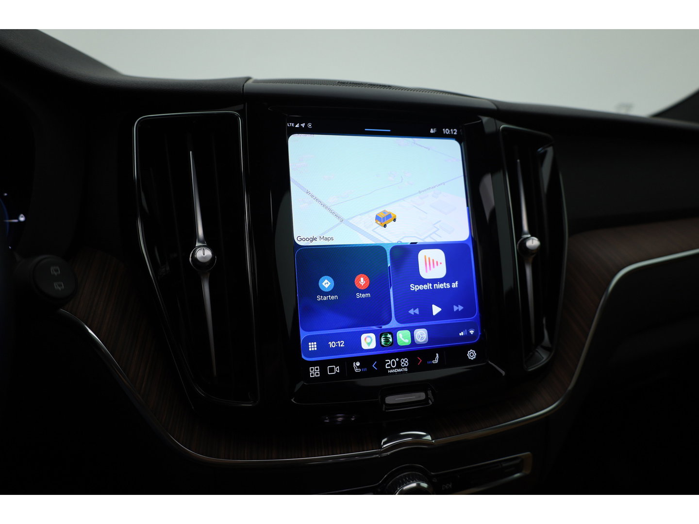 Volvo XC60 T6 Plug-in hybrid Plus Dark | SOH 99.6% | Pano | Stoelventilatie | 360cam | Memory Seats | H&K Audio | Stoel-Stuurverw. | Adapt. Cruise  x
