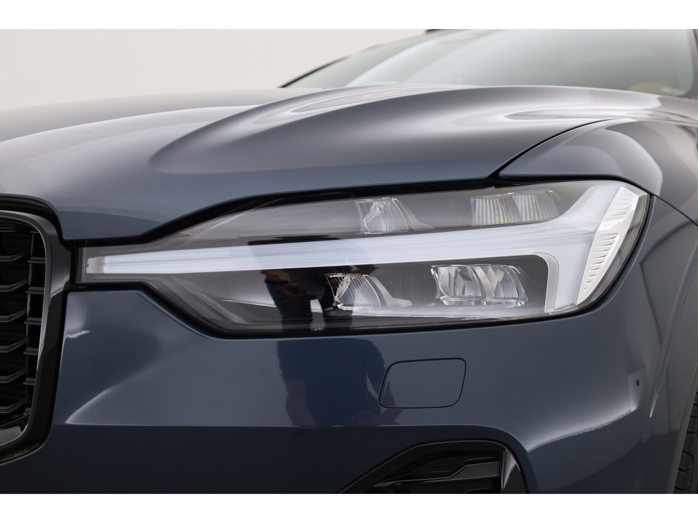 Volvo XC60 T6 Plug-in hybrid Plus Dark | SOH 99.6% | Pano | Stoelventilatie | 360cam | Memory Seats | H&K Audio | Stoel-Stuurverw. | Adapt. Cruise  x