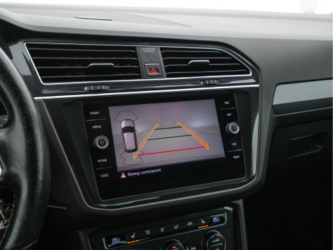 Volkswagen Tiguan 2.0 TSI 4Motion (⚠️) R-Line Highline Aut. *ADAPTIVE-CRUISE | LEATHER-MICROFIBRE | FULL-LED | NAVI-FULLMAP | HEATED-SPORTSEATS | CAMERA | SHIFTPADDLES | PRIVACYGLASS | CARPLAY | ECC | PDC | 20''ALU*