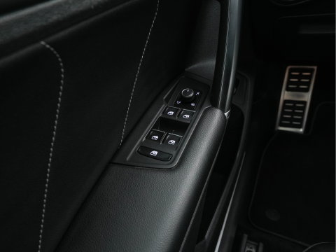 Volkswagen Tiguan 2.0 TSI 4Motion (⚠️) R-Line Highline Aut. *ADAPTIVE-CRUISE | LEATHER-MICROFIBRE | FULL-LED | NAVI-FULLMAP | HEATED-SPORTSEATS | CAMERA | SHIFTPADDLES | PRIVACYGLASS | CARPLAY | ECC | PDC | 20''ALU*