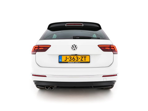 Volkswagen Tiguan 2.0 TSI 4Motion (⚠️) R-Line Highline Aut. *ADAPTIVE-CRUISE | LEATHER-MICROFIBRE | FULL-LED | NAVI-FULLMAP | HEATED-SPORTSEATS | CAMERA | SHIFTPADDLES | PRIVACYGLASS | CARPLAY | ECC | PDC | 20''ALU*