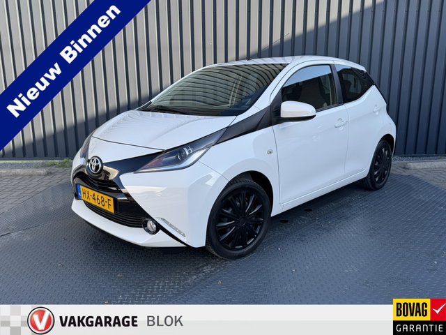 Toyota Aygo - 1.0 VVT-i x-play | Camera | Bluetooth | Airco | Prijs Rijklaar!!