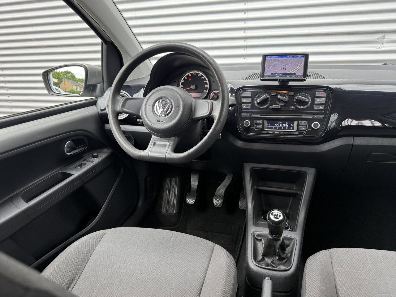 Volkswagen up!