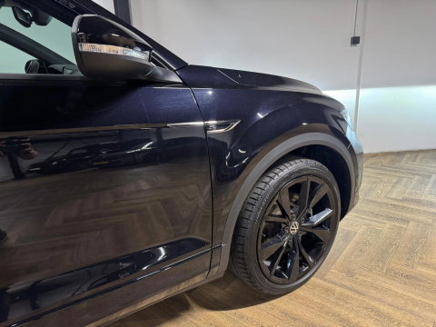 Volkswagen T-Roc 1.5 TSI R-Line Business PANO KEYLESS PDC CARPLAY
