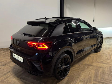 Volkswagen T-Roc 1.5 TSI R-Line Business PANO KEYLESS PDC CARPLAY