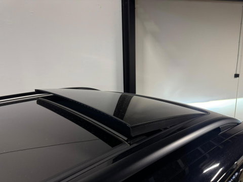 Volkswagen T-Roc 1.5 TSI R-Line Business PANO KEYLESS PDC CARPLAY