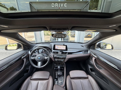 BMW X1 xDrive25e High Ex. Sportline Black ed. |Pano|Leer|HUD|Cam
