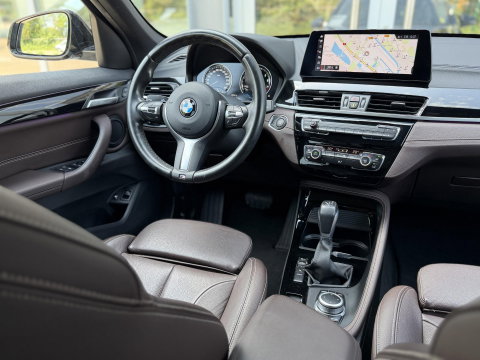 BMW X1 xDrive25e High Ex. Sportline Black ed. |Pano|Leer|HUD|Cam