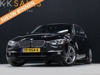 BMW 3 Serie - 320i Luxury Edition [CAMERA, PDC, STOELVERWARMING, DIGITAL DASH, CRUISE, BLUETOOTH, NAVIGATIE, LED, MULTIFUNCTIONEEL STUURWIEL, NIEUWSTAAT]