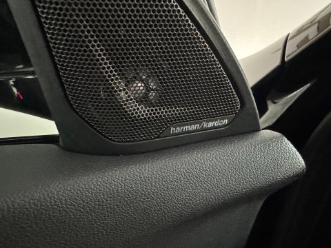 BMW 1-serie M135i xDrive Executive Pano|M Seat|Memory|HuD|HK