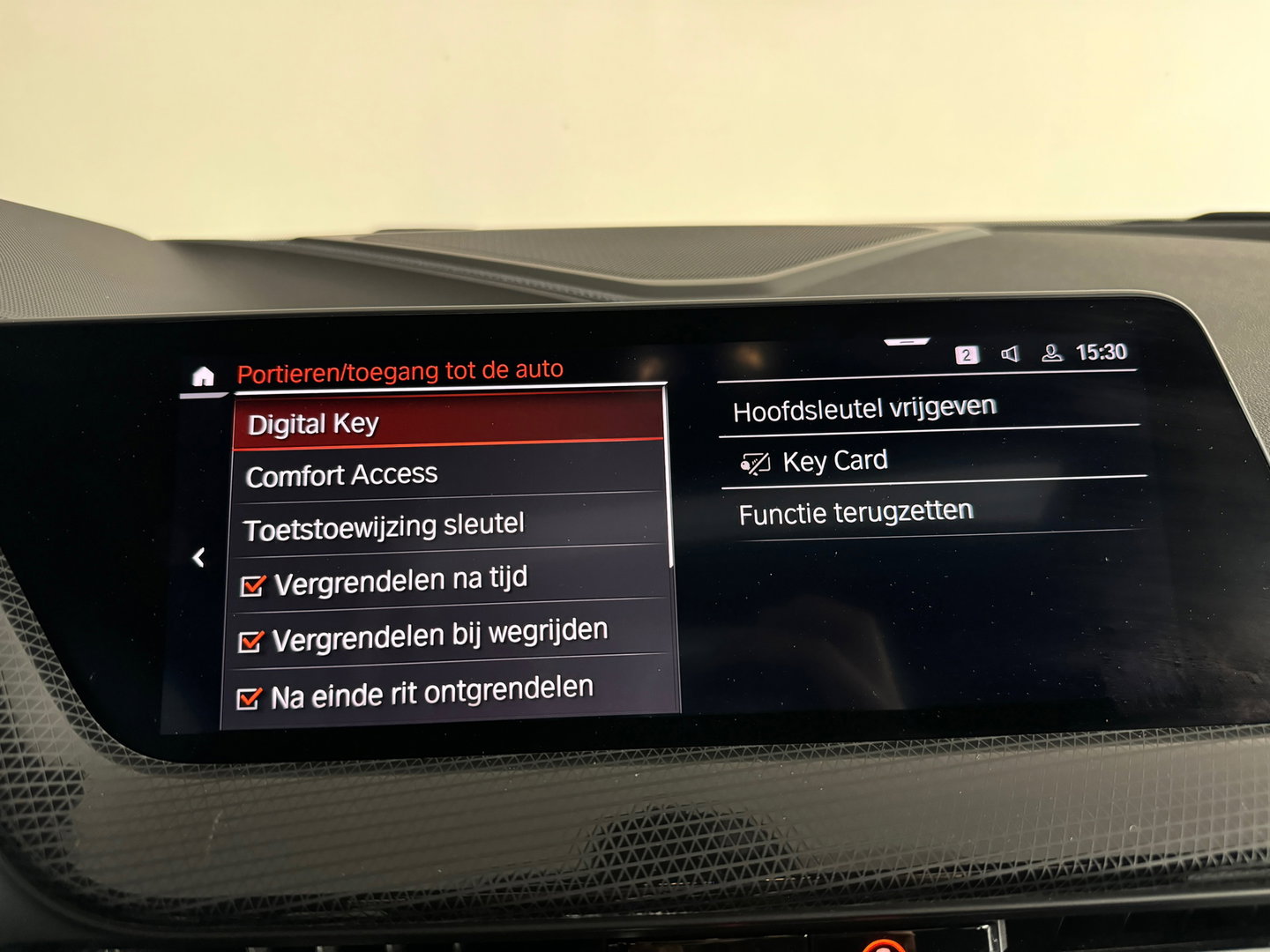 BMW 1-serie M135i xDrive Executive Pano|M Seat|Memory|HuD|HK