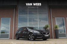 Volvo V40 - 1.6 T4 Summum R-design velgen | 180 pk | Automaat | 2e eigenaar | Leer | Camera | Xenon | PDC | Navi | Sportstuur | Cruise control | Climate control | 17 inch