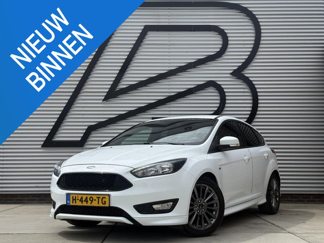 Ford Focus - 1.0 ST-Line 2e Eigenaar|Navi|Airco|Trekhaak|Elek ramen|Nieuwe APK bij aflevering