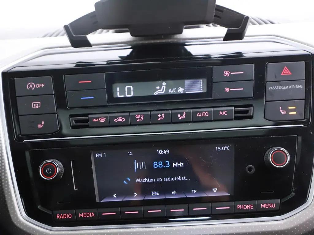 Volkswagen up! 1.0 BMT Lounge Pano Camera Cruise PDC NAP