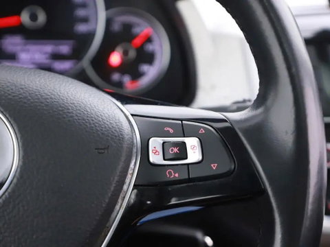 Volkswagen up! 1.0 BMT Lounge Pano Camera Cruise PDC NAP