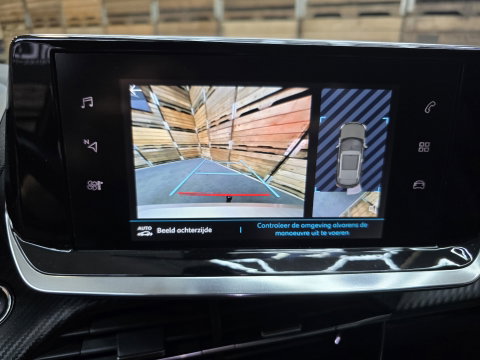 Peugeot e-2008 EV Allure Pack 50 kWh Carplay PDC LED Cruise Trekhaak Camera 17"LM