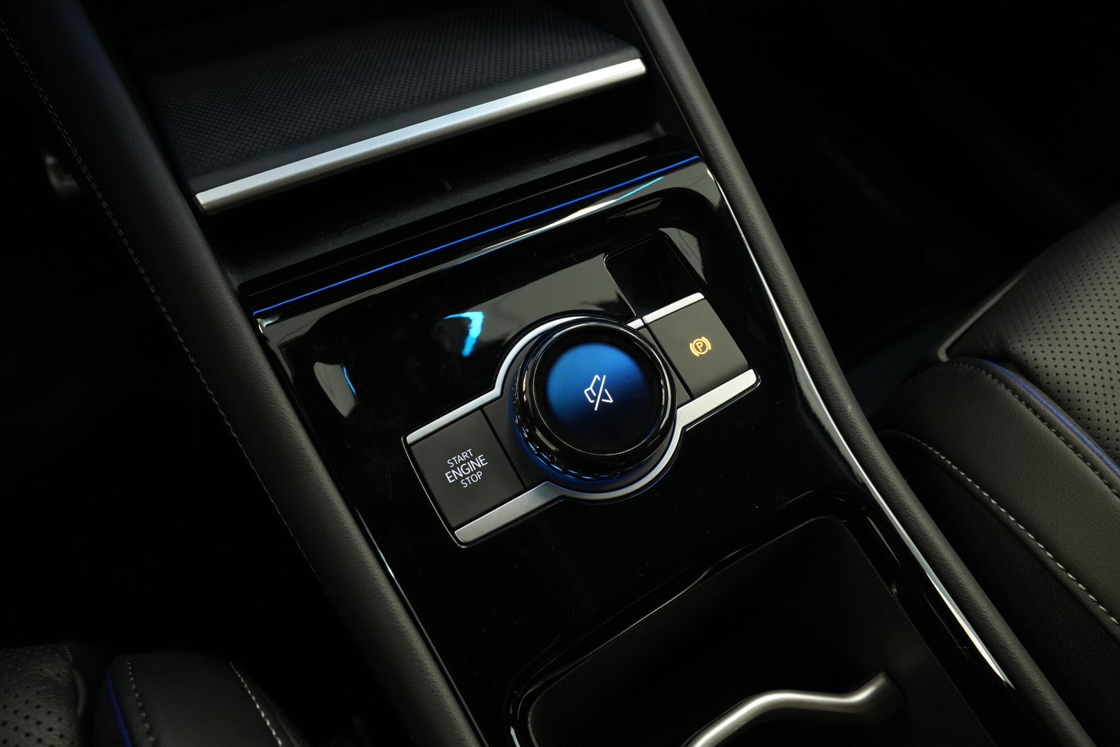 Volkswagen Tiguan 1.5 eHybrid R-Line Edition Stoelventilatie Leder Wegklapbare trekhaak