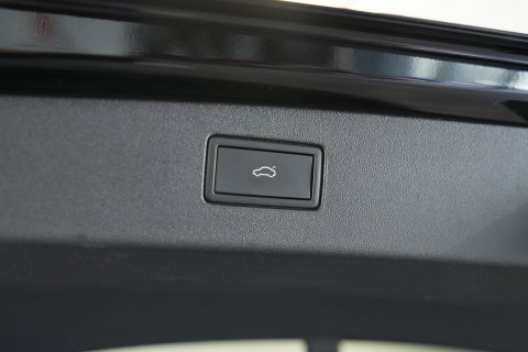 Volkswagen Tiguan 1.5 eHybrid R-Line Edition Stoelventilatie Leder Wegklapbare trekhaak