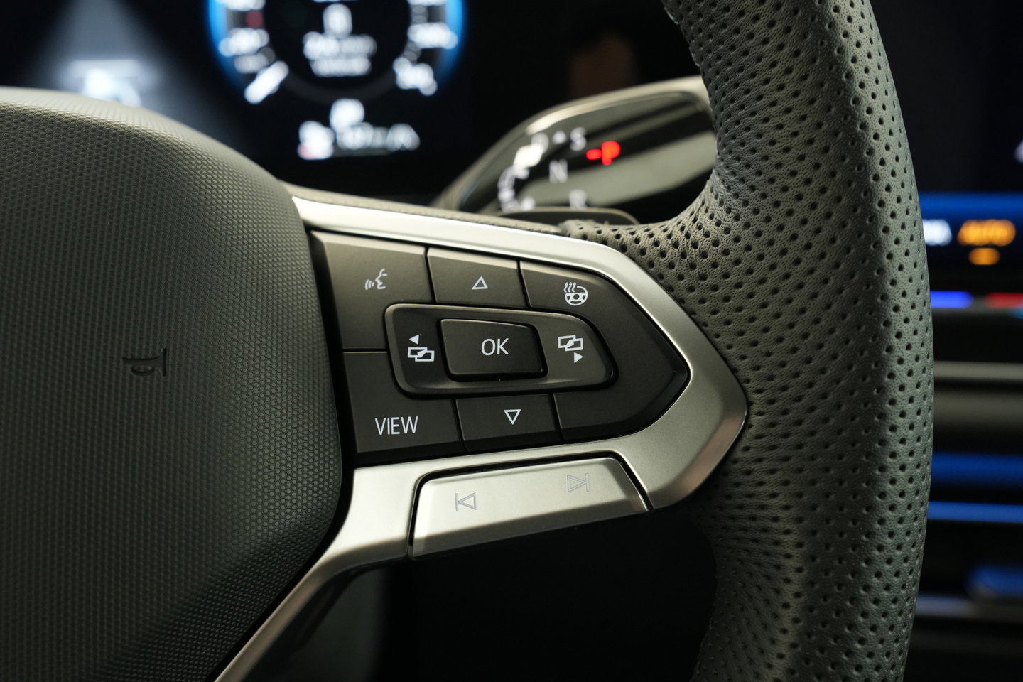 Volkswagen Tiguan 1.5 eHybrid R-Line Edition Stoelventilatie Leder Wegklapbare trekhaak