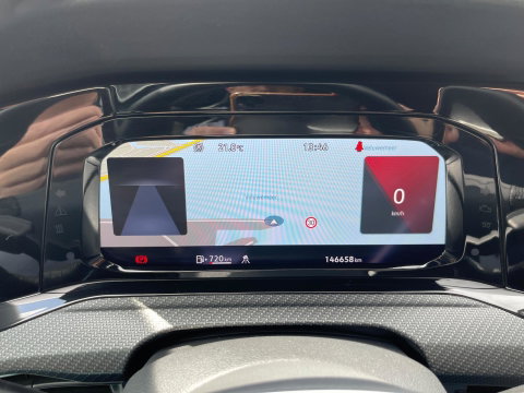 Volkswagen Golf 1.5 TSI R-Line Virtual Ambientlicht Camra IQ Light Matrix LED