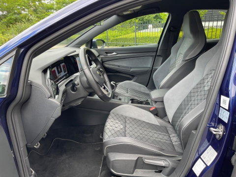 Volkswagen Golf 1.5 TSI R-Line Virtual Ambientlicht Camra IQ Light Matrix LED