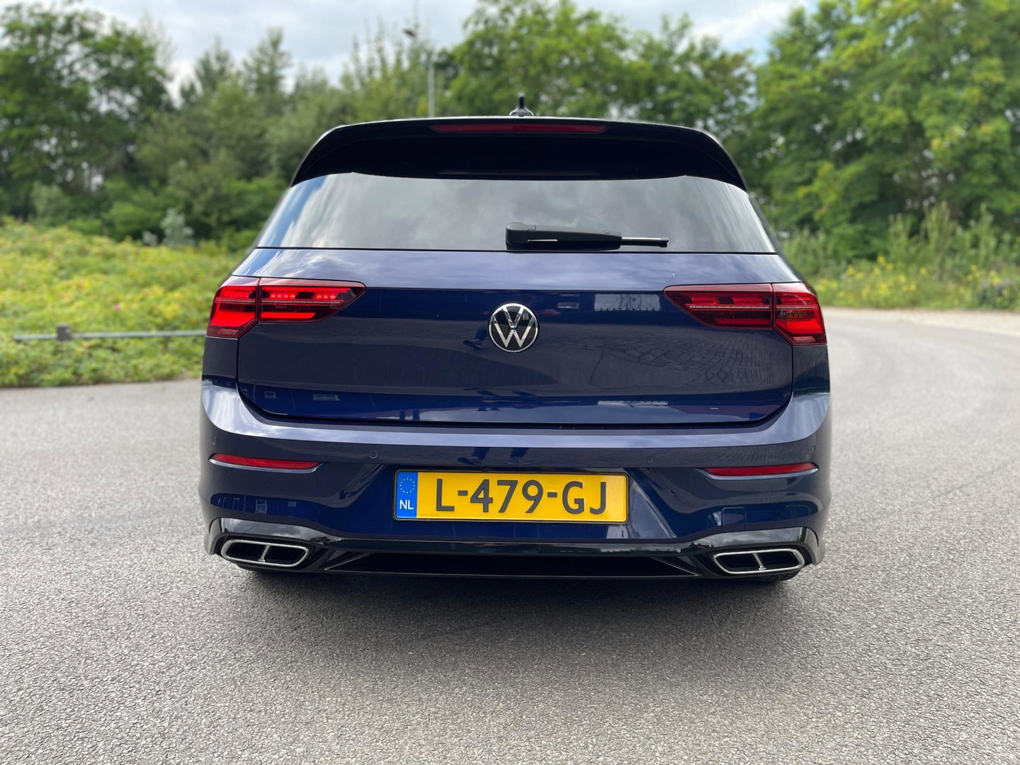 Volkswagen Golf 1.5 TSI R-Line Virtual Ambientlicht Camra IQ Light Matrix LED