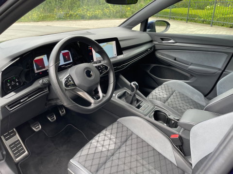 Volkswagen Golf 1.5 TSI R-Line Virtual Ambientlicht Camra IQ Light Matrix LED