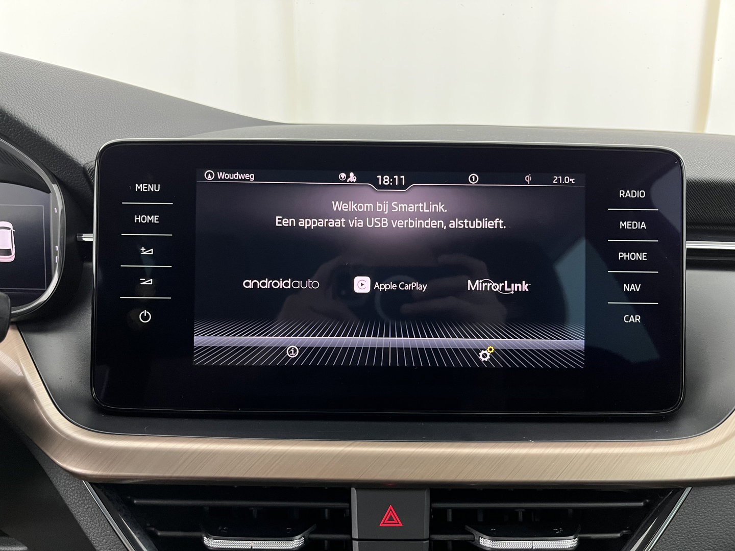 Škoda Scala 1.0 TSI Business Edition (INCL.BTW) Aut. *FULL-LED | DIGI-COCKPIT | HEATED-COMFORTSEATS | CARPLAY | LANE-ASSIST | NAVI-FULLMAP | ECC | PDC | CRUISE | 18''ALU*