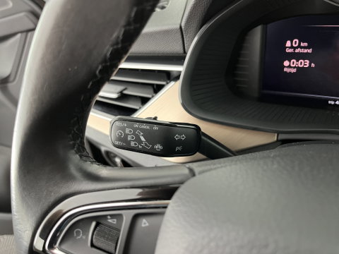 Škoda Scala 1.0 TSI Business Edition (INCL.BTW) Aut. *FULL-LED | DIGI-COCKPIT | HEATED-COMFORTSEATS | CARPLAY | LANE-ASSIST | NAVI-FULLMAP | ECC | PDC | CRUISE | 18''ALU*