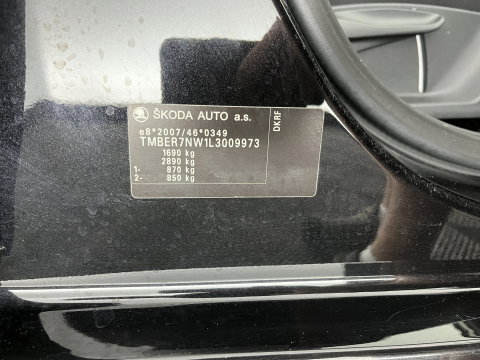Škoda Scala 1.0 TSI Business Edition (INCL.BTW) Aut. *FULL-LED | DIGI-COCKPIT | HEATED-COMFORTSEATS | CARPLAY | LANE-ASSIST | NAVI-FULLMAP | ECC | PDC | CRUISE | 18''ALU*