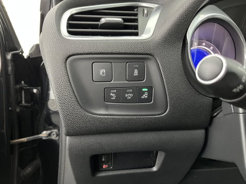 Citroën DS4 1.6 BlueHDi Business *LEATHER-FABRIC | MASSAGE-SPORTSEATS | DENON-AUDIO | NAVI-FULLMAP | BLINDSPOT | PRIVACY-GLASS | ECC | PDC | CRUISE | TOWBAR | 17''ALU*