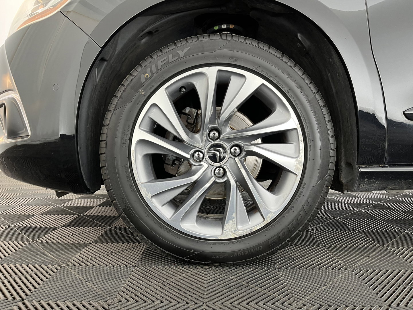 Citroën DS4 1.6 BlueHDi Business *LEATHER-FABRIC | MASSAGE-SPORTSEATS | DENON-AUDIO | NAVI-FULLMAP | BLINDSPOT | PRIVACY-GLASS | ECC | PDC | CRUISE | TOWBAR | 17''ALU*