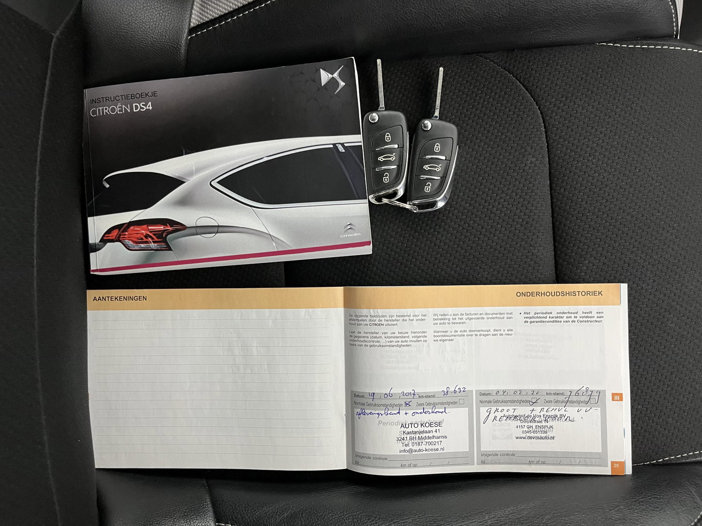 Citroën DS4 1.6 BlueHDi Business *LEATHER-FABRIC | MASSAGE-SPORTSEATS | DENON-AUDIO | NAVI-FULLMAP | BLINDSPOT | PRIVACY-GLASS | ECC | PDC | CRUISE | TOWBAR | 17''ALU*