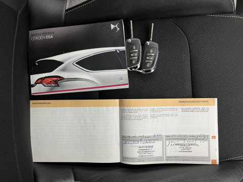 Citroën DS4 1.6 BlueHDi Business *LEATHER-FABRIC | MASSAGE-SPORTSEATS | DENON-AUDIO | NAVI-FULLMAP | BLINDSPOT | PRIVACY-GLASS | ECC | PDC | CRUISE | TOWBAR | 17''ALU*