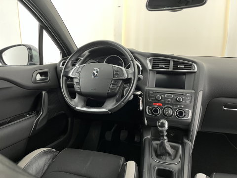 Citroën DS4 1.6 BlueHDi Business *LEATHER-FABRIC | MASSAGE-SPORTSEATS | DENON-AUDIO | NAVI-FULLMAP | BLINDSPOT | PRIVACY-GLASS | ECC | PDC | CRUISE | TOWBAR | 17''ALU*