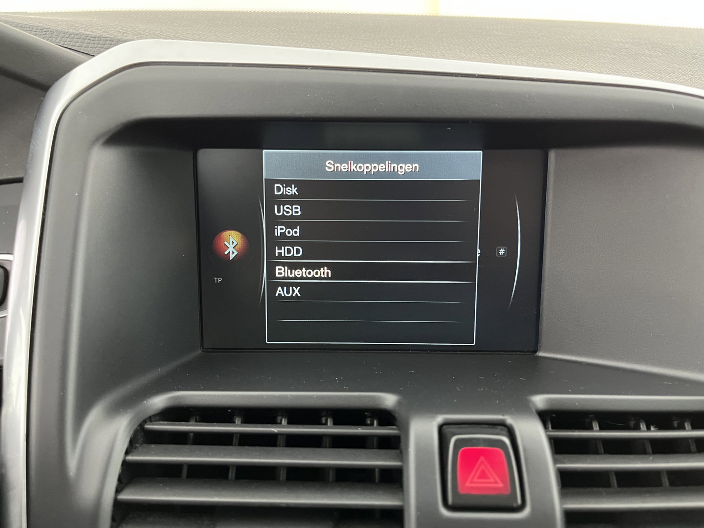 Volvo XC60 2.0 D4 FWD Summum Aut. *PANO | ADAPTIVE-CRUISE | LEATHER | XENON | BLIS | MEMORY-PACK | NAVI-FULLMAP | ECC | PDC | 18''ALU | TOWBAR*