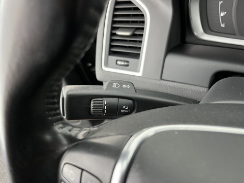 Volvo XC60 2.0 D4 FWD Summum Aut. *PANO | ADAPTIVE-CRUISE | LEATHER | XENON | BLIS | MEMORY-PACK | NAVI-FULLMAP | ECC | PDC | 18''ALU | TOWBAR*