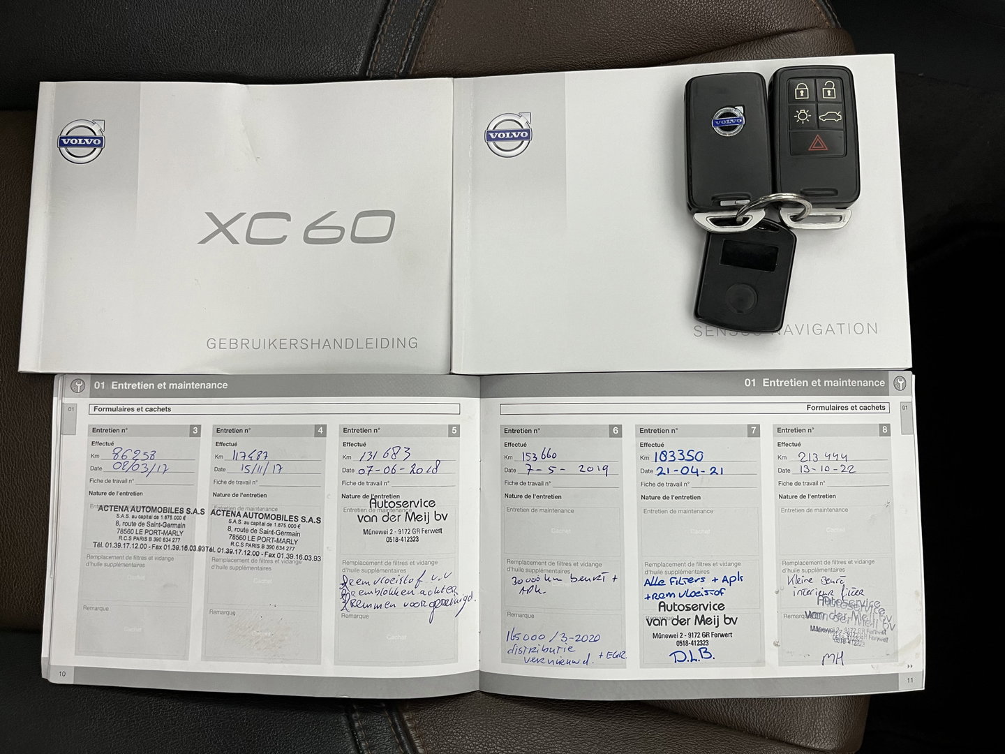 Volvo XC60 2.0 D4 FWD Summum Aut. *PANO | ADAPTIVE-CRUISE | LEATHER | XENON | BLIS | MEMORY-PACK | NAVI-FULLMAP | ECC | PDC | 18''ALU | TOWBAR*
