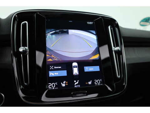 Volvo XC40 1.5 T3 Inscription | Pano-dak | Leer | Harman/ Kardon Audio | Camera | Adap. Cruise control |