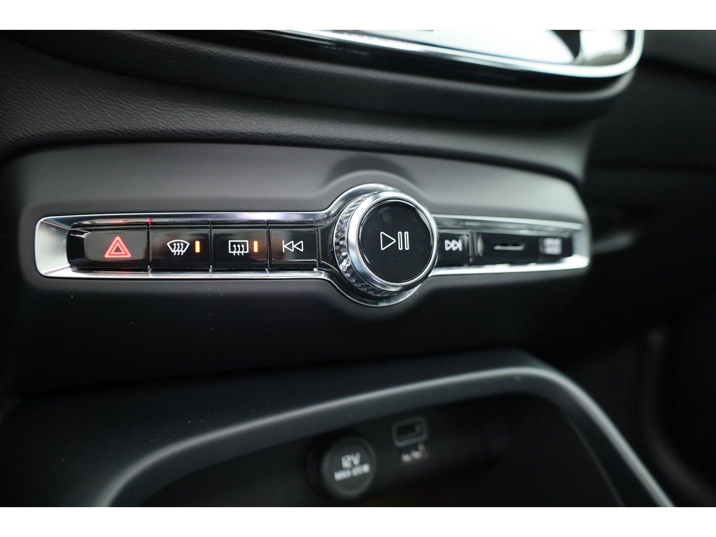 Volvo XC40 1.5 T3 Inscription | Pano-dak | Leer | Harman/ Kardon Audio | Camera | Adap. Cruise control |
