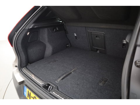 Volvo XC40 1.5 T3 Inscription | Pano-dak | Leer | Harman/ Kardon Audio | Camera | Adap. Cruise control |