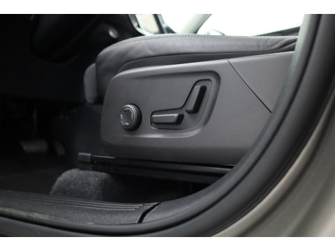 Volvo XC40 1.5 T3 Inscription | Pano-dak | Leer | Harman/ Kardon Audio | Camera | Adap. Cruise control |