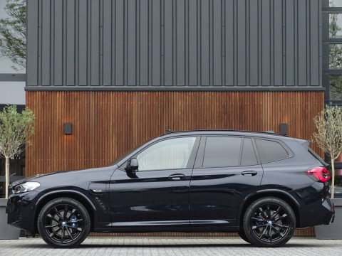 BMW X3 30e 292PK X-Drive M-Sport / Laser / pano / 360°