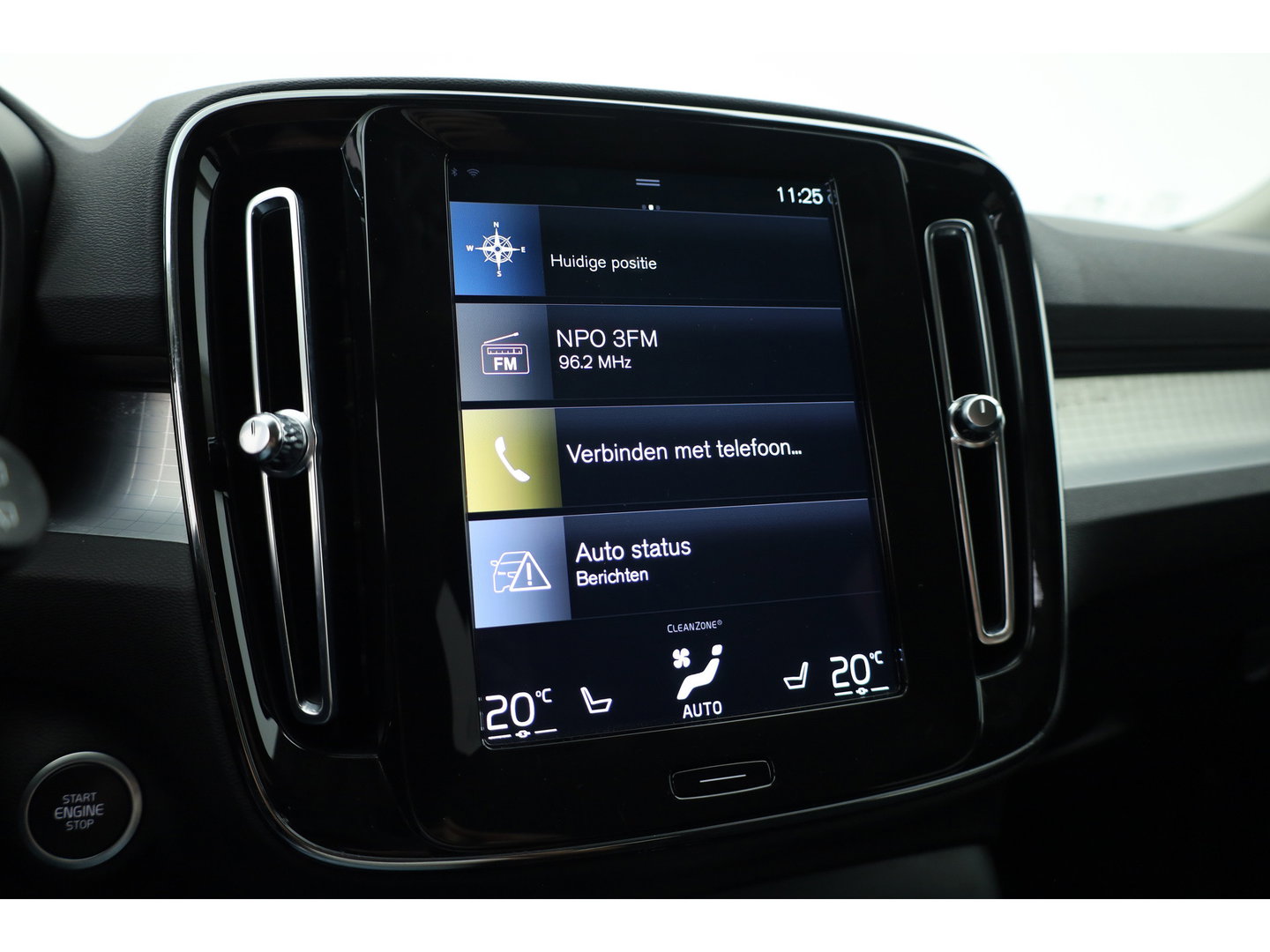 Volvo XC40 1.5 T5 Recharge R-Design | 262 PK | Trekhaak | Adap. Cruise control | Blis | Elek Stoelen | Camera |